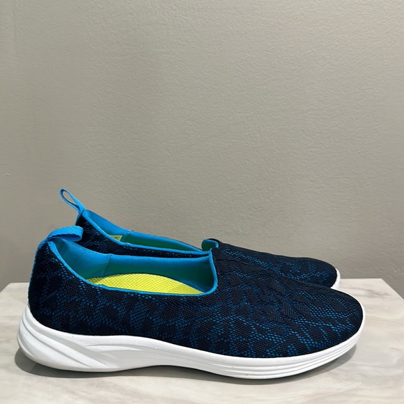 Vionic Shoes - Vionic Hydra Active Slip-On Size 7